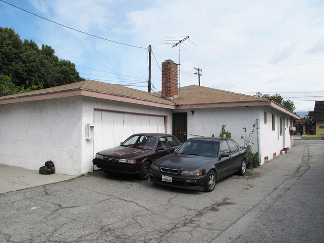 306-8A B 310 A,B W. Linda Vista Ave in Alhambra, CA - Foto de edificio - Building Photo