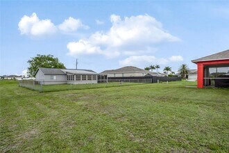 1228 NW 14th Pl in Cape Coral, FL - Building Photo - Building Photo