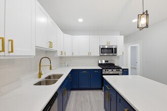 142 W 103rd Pl in Chicago, IL - Building Photo - Building Photo