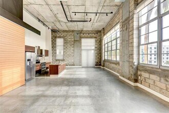 435 N Andrews Ave, Unit 402 in Fort Lauderdale, FL - Foto de edificio - Building Photo