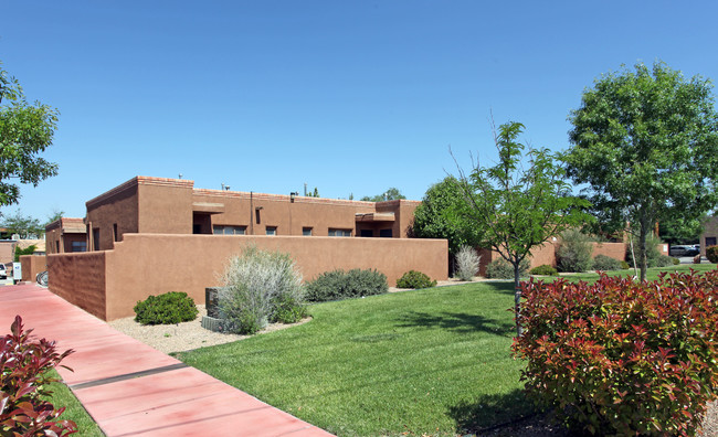 1630 Dr Martin Luther King Jr Ave NE in Albuquerque, NM - Building Photo - Building Photo