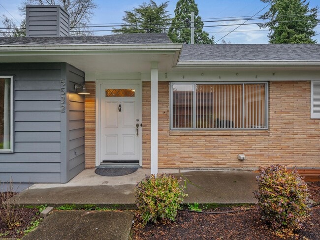 5532 SW Nicol Rd in Portland, OR - Building Photo - Building Photo