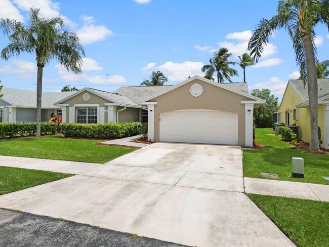 2670 SE 7th Pl in Homestead, FL - Building Photo - Building Photo