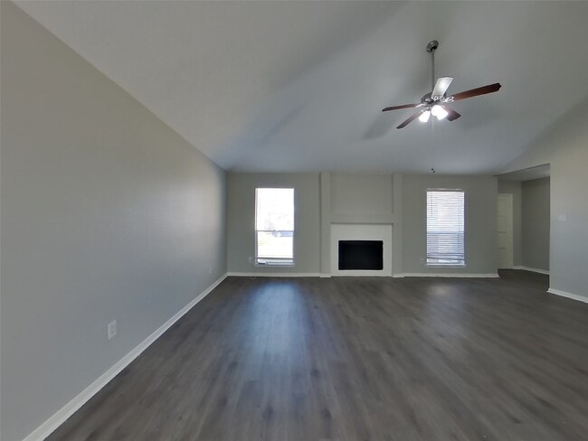 7102 Tara Blue Ridge Dr in Richmond, TX - Foto de edificio - Building Photo