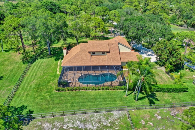 property at 1900 SE Ranch Rd S