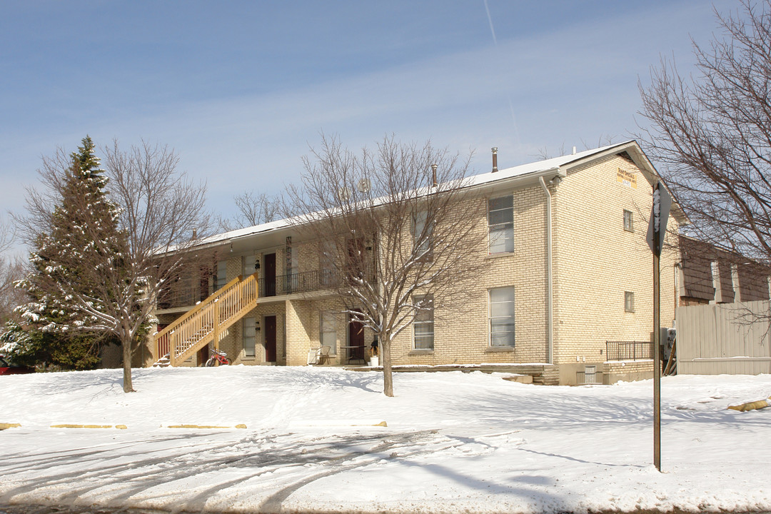 2001 Terril Ln in Louisville, KY - Building Photo