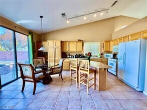 5116 Whisper Lake Dr in Las Vegas, NV - Building Photo - Building Photo