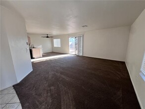 3880 N Blue Wave Dr in Las Vegas, NV - Building Photo - Building Photo