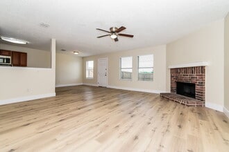 2327 Graystone Dr in Rockwall, TX - Building Photo - Building Photo