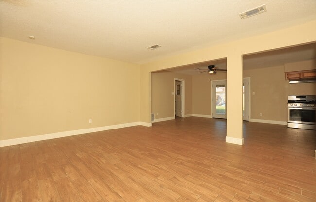 property at 103 E Meadow Ln