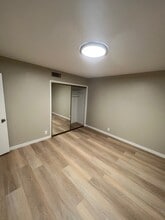 Mulberry West in Encino, CA - Foto de edificio - Building Photo