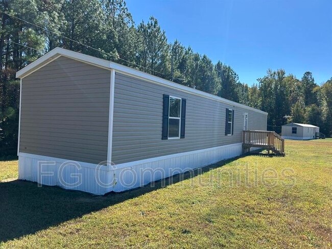 305 Milo Dr in Blacksburg, SC - Building Photo - Building Photo