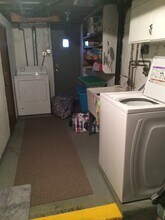 3405 Ward St, Unit 2 Bedroom in Pittsburgh, PA - Building Photo - Building Photo