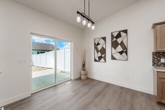 5923 Little River Loop in Billings, MT - Building Photo - Building Photo