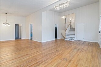 3035 McLendon Cir NW in Atlanta, GA - Foto de edificio - Building Photo