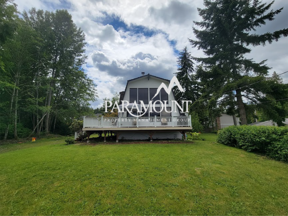 8168 E Cricket Ln in Port Orchard, WA - Building Photo