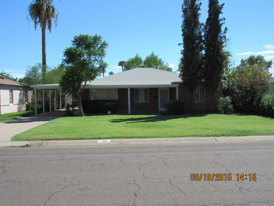 137 W Pierson St in Phoenix, AZ - Foto de edificio