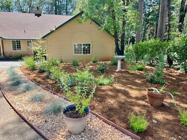 122 Sterling Ct in Grass Valley, CA - Building Photo - Building Photo