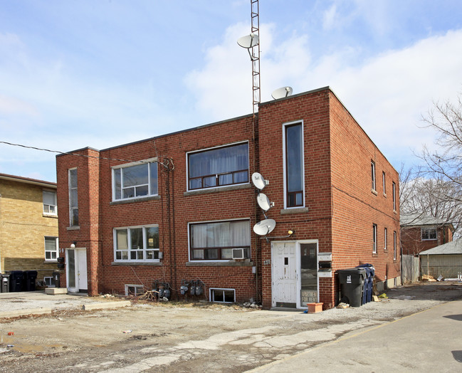 41 Penhurst Ave in Toronto, ON - Building Photo - Primary Photo