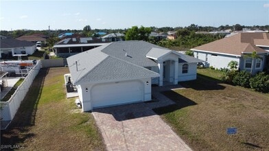 3303 33rd St SW in Lehigh Acres, FL - Building Photo - Building Photo