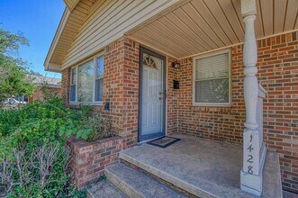 1428 Lindale Ave in Norman, OK - Building Photo - Building Photo