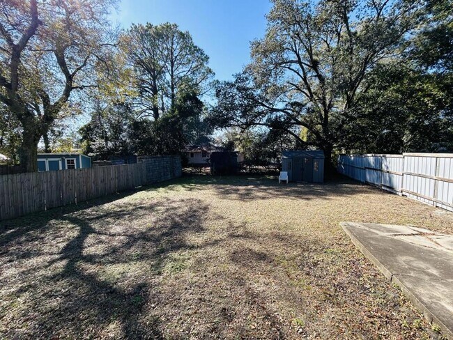 2152 Harrison St in Wilmington, NC - Building Photo - Building Photo