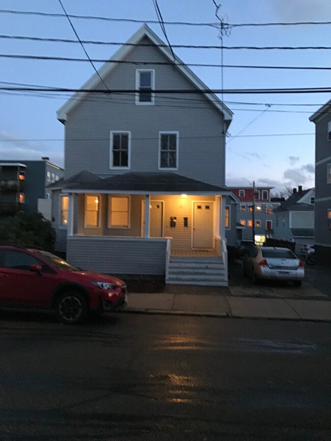 10 Clarendon Ave, Unit 1