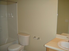 1846 Twin Lakes Cir in Loveland, CO - Building Photo - Building Photo