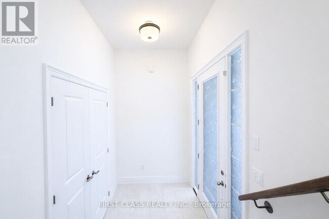 9382 Bayview Ave in Richmond Hill, ON - Building Photo - Building Photo