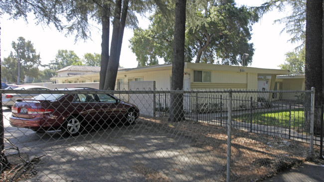 The Drake Apartments in Fontana, CA - Building Photo - Building Photo