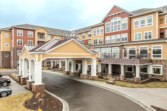 New Perspective Arden Hills in Arden Hills, MN - Foto de edificio - Building Photo