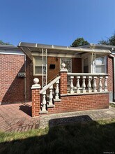 80-43 Utopia Pkwy in Queens, NY - Building Photo - Building Photo