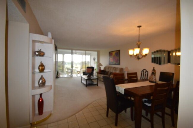 3080 N Course Dr in Pompano Beach, FL - Building Photo - Building Photo