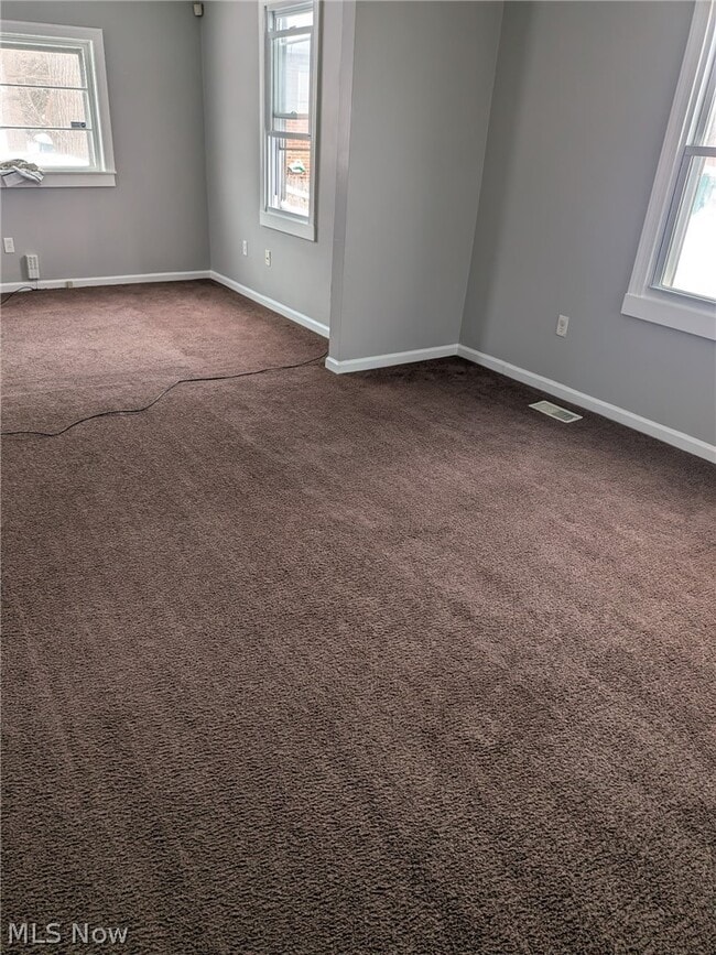 19450 McCracken Rd in Maple Heights, OH - Building Photo - Building Photo