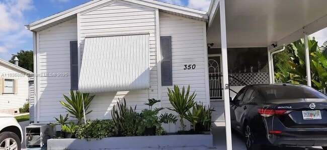 35303 SW 180th Ave in Homestead, FL - Building Photo - Building Photo