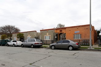 1130 Raymond Ave in Long Beach, CA - Building Photo - Building Photo