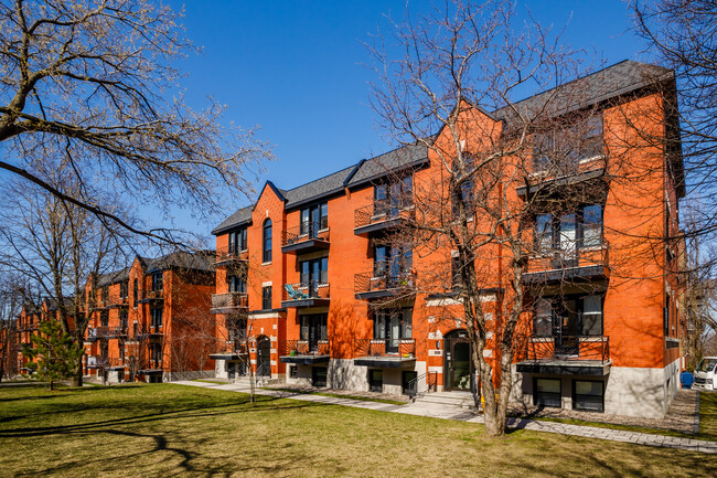 Jardins Des Saules in Montréal, QC - Building Photo - Building Photo