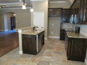 114 Anderson Ct in Weatherford, TX - Building Photo - Building Photo