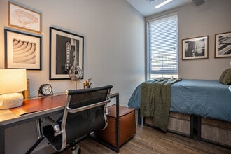 TENN in Knoxville, TN - Building Photo - Interior Photo