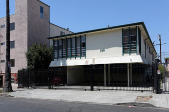 129 N Mariposa Ave in Los Angeles, CA - Building Photo - Primary Photo