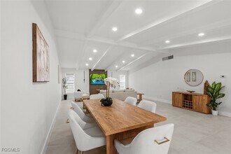 8487 Jenny Cae Ln in North Fort Myers, FL - Building Photo - Building Photo