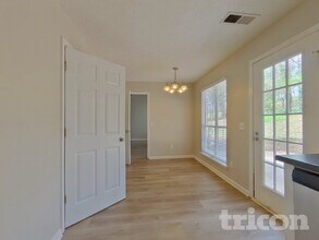 6030 Savannah Dr, Unit 216 in Cumming, GA - Foto de edificio - Building Photo