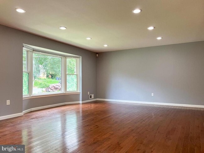 12 Alexandria Dr in Oxon Hill, MD - Building Photo - Building Photo