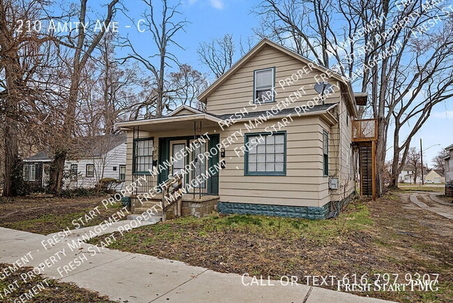 210 Amity Ave in Muskegon, MI - Building Photo - Building Photo