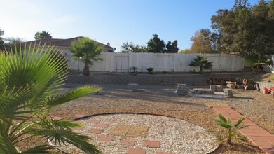 16510 Mango Way in Lake Elsinore, CA - Building Photo - Building Photo