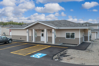 Aspen Pines in Wasilla, AK - Building Photo - Building Photo