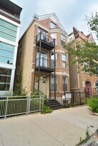 1508 W Cortez St in Chicago, IL - Building Photo
