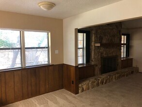 10502 Doering Ln in Austin, TX - Building Photo - Building Photo