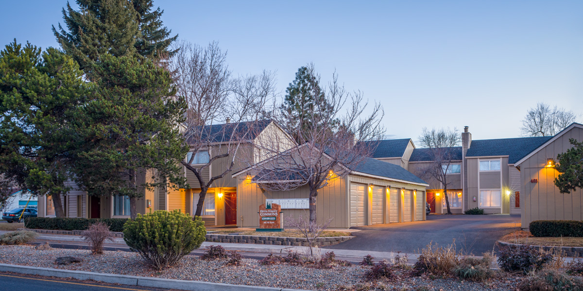Fifth Street Commons in Bend, OR - Foto de edificio