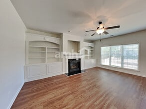 107 W Cavendish Dr in Mooresville, NC - Building Photo - Building Photo